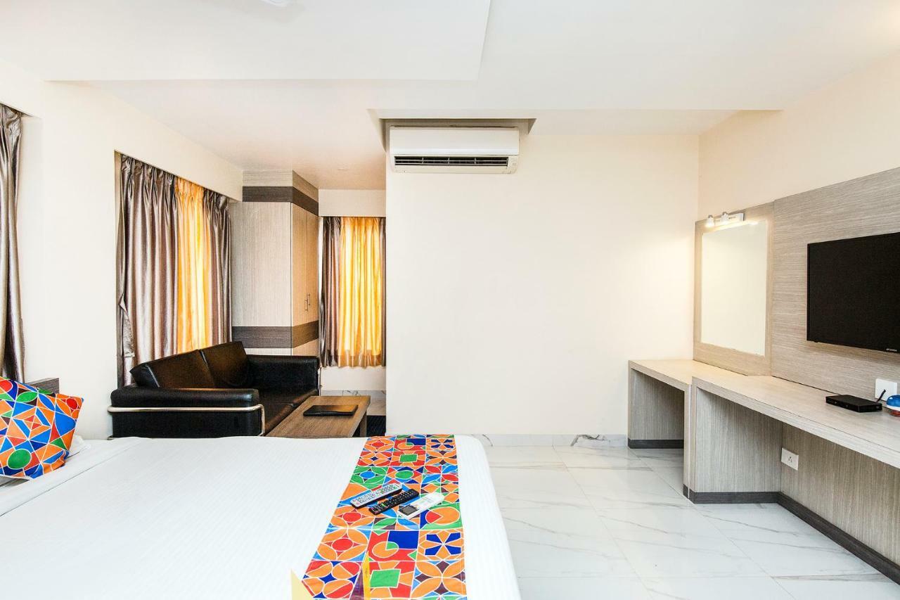 Fabhotel Shivangan Airport - Fully Vaccinated Staff Hotel Kolkata