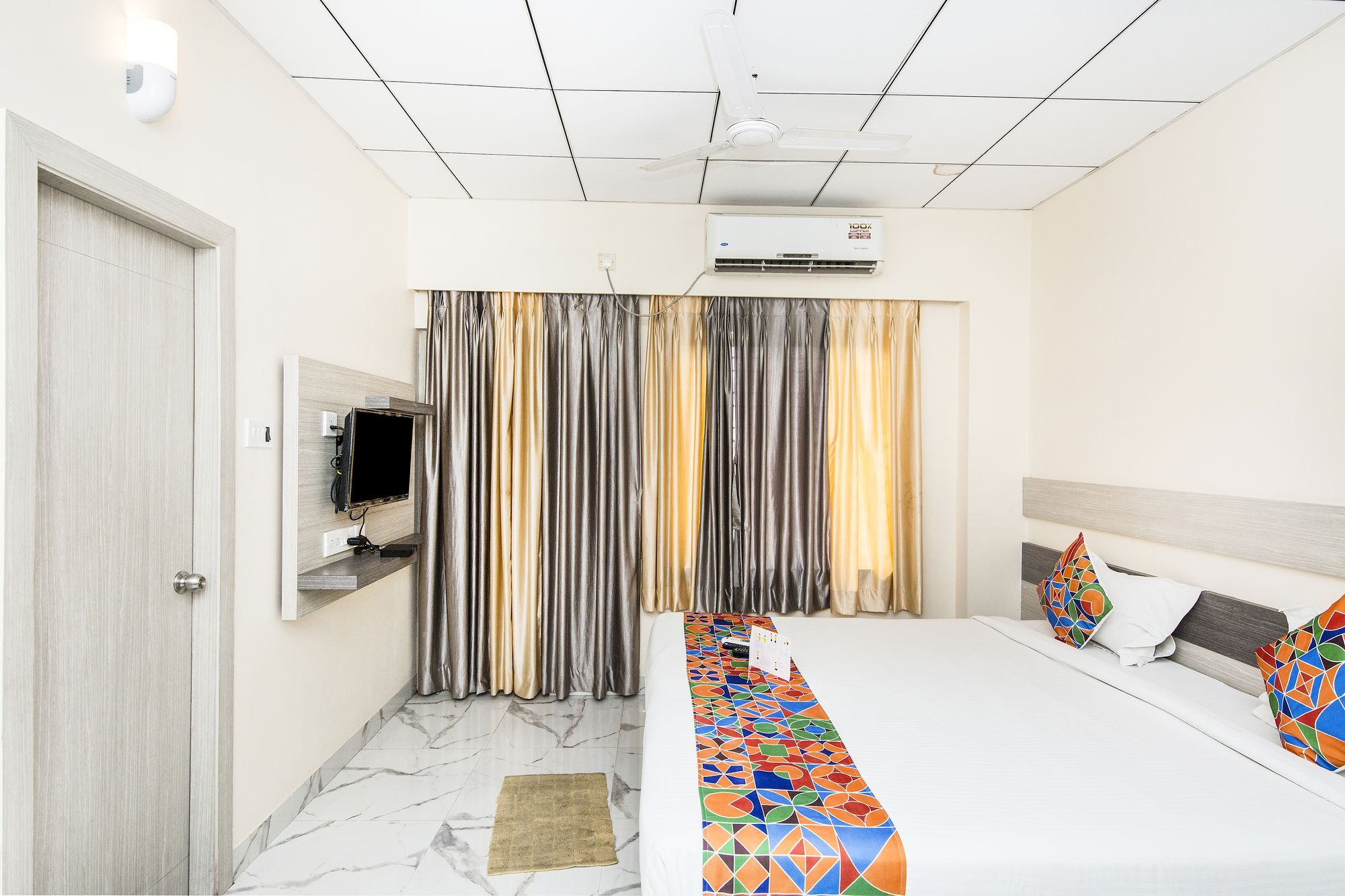 Fabhotel Shivangan Airport - Fully Vaccinated Staff Hotel Kolkata